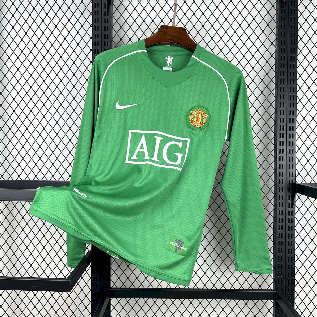 07-08 Manchester United Retro Long Sleeve Green Goalkeeper Kit Vintage Shirt