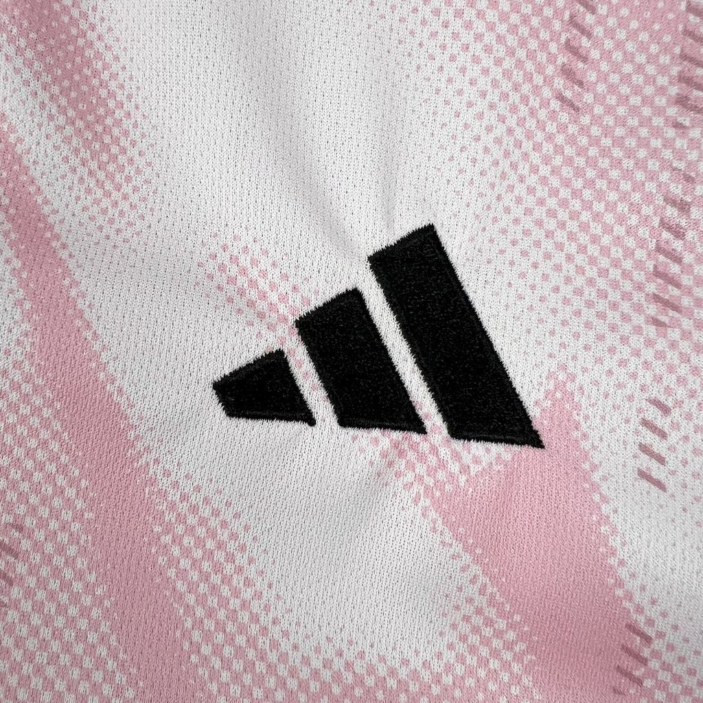 24-25 Real Madrid Pink Special Edition Shirt