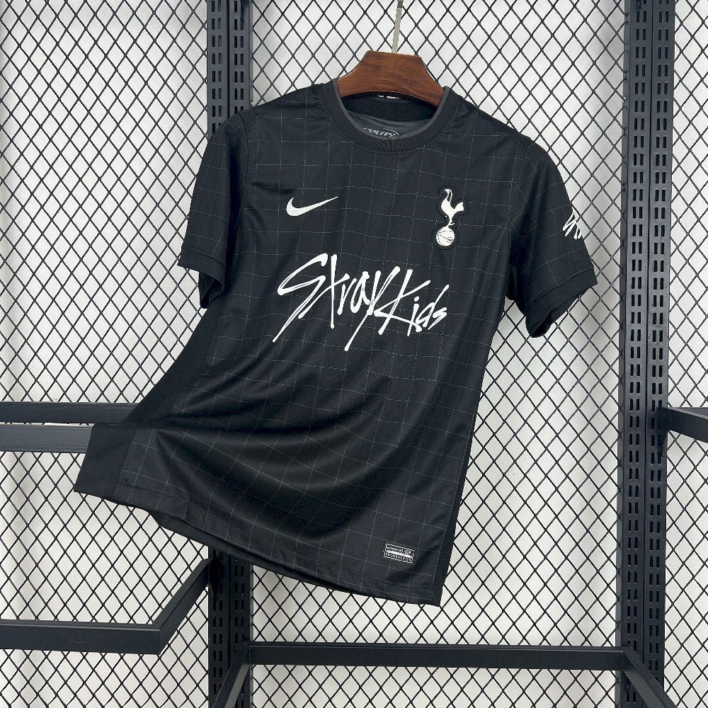 25-26 Tottenham Hotspur x Stray Kids Away Kit Football