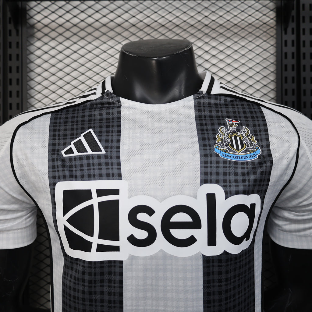 25-26 Newcastle United Home Kit Player Version Shirt