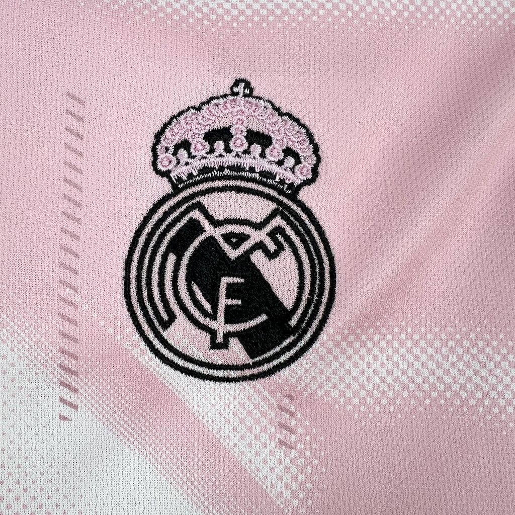 24-25 Real Madrid Pink Special Edition Shirt